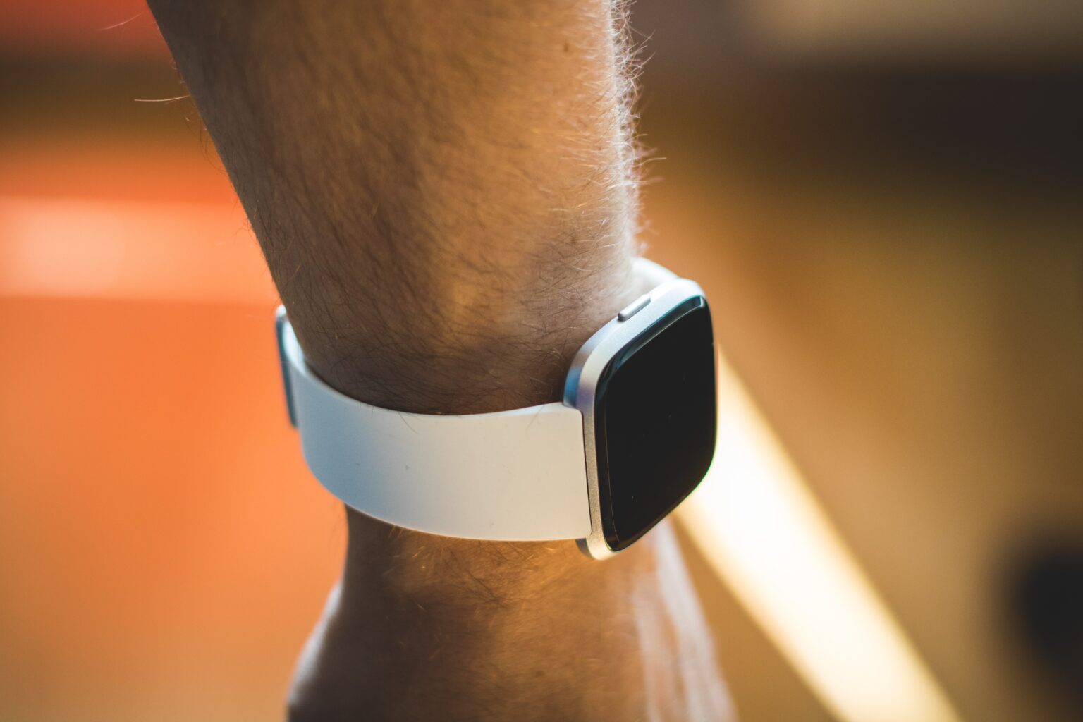 Fitbit Versa2 最高のリストバンドはコレだ！